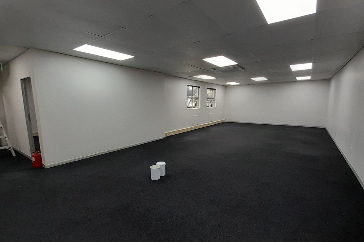 147m Ground Floor Office Space To Let at 1 River Road, Riverview Office Park - Photo 4