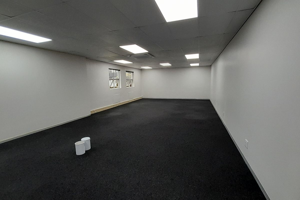 147m Ground Floor Office Space To Let at 1 River Road, Riverview Office Park - Photo 2