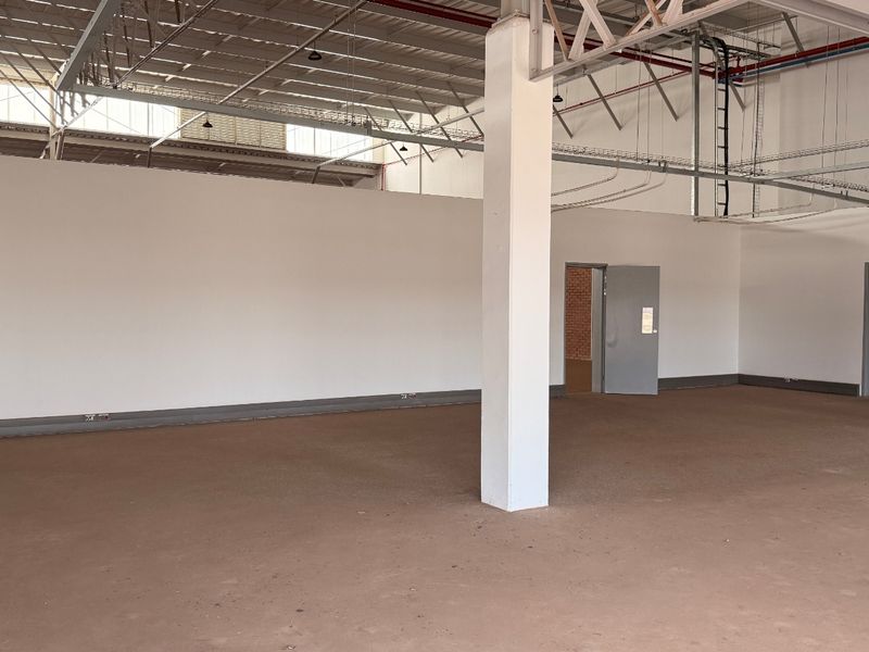 PRIME 1 774m2 LOGISTICS WAREHOUSE TO LET, OLIVE WOOD HUB, WITFONTEIN - Photo 8