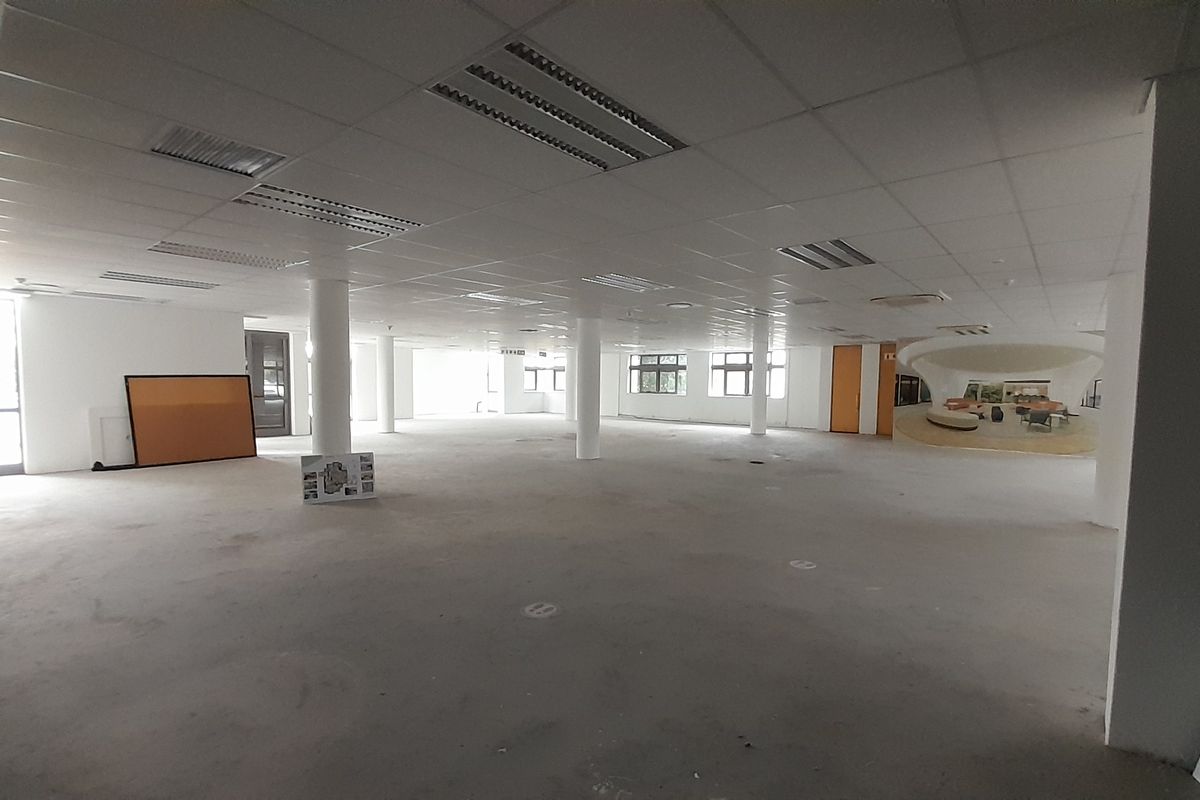 536m Ground Floor Office To Let in Waterfall City - Photo 4