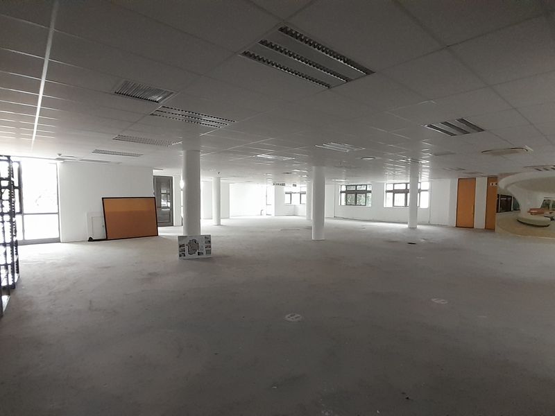 536m Ground Floor Office To Let in Waterfall City - Photo 3