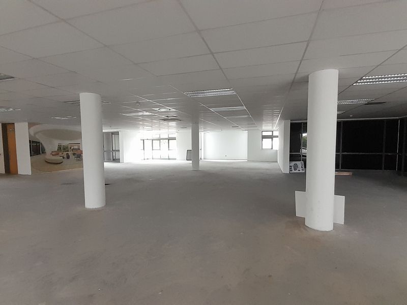 536m Ground Floor Office To Let in Waterfall City - Photo 9