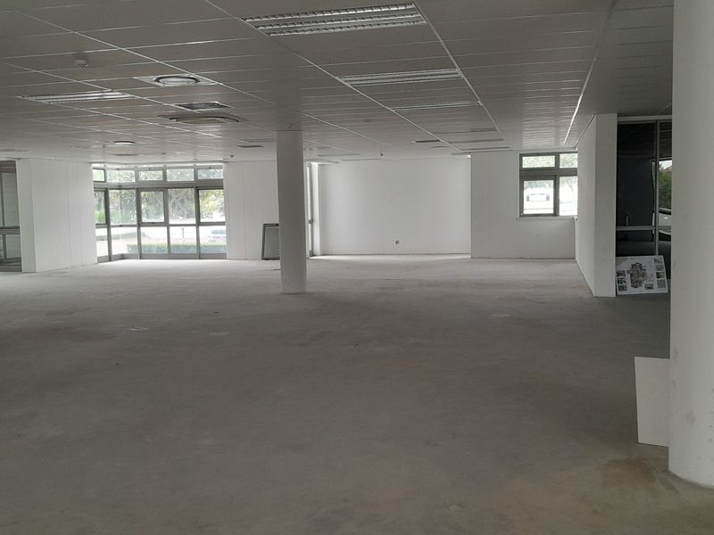 536m Ground Floor Office To Let in Waterfall City - Photo 8