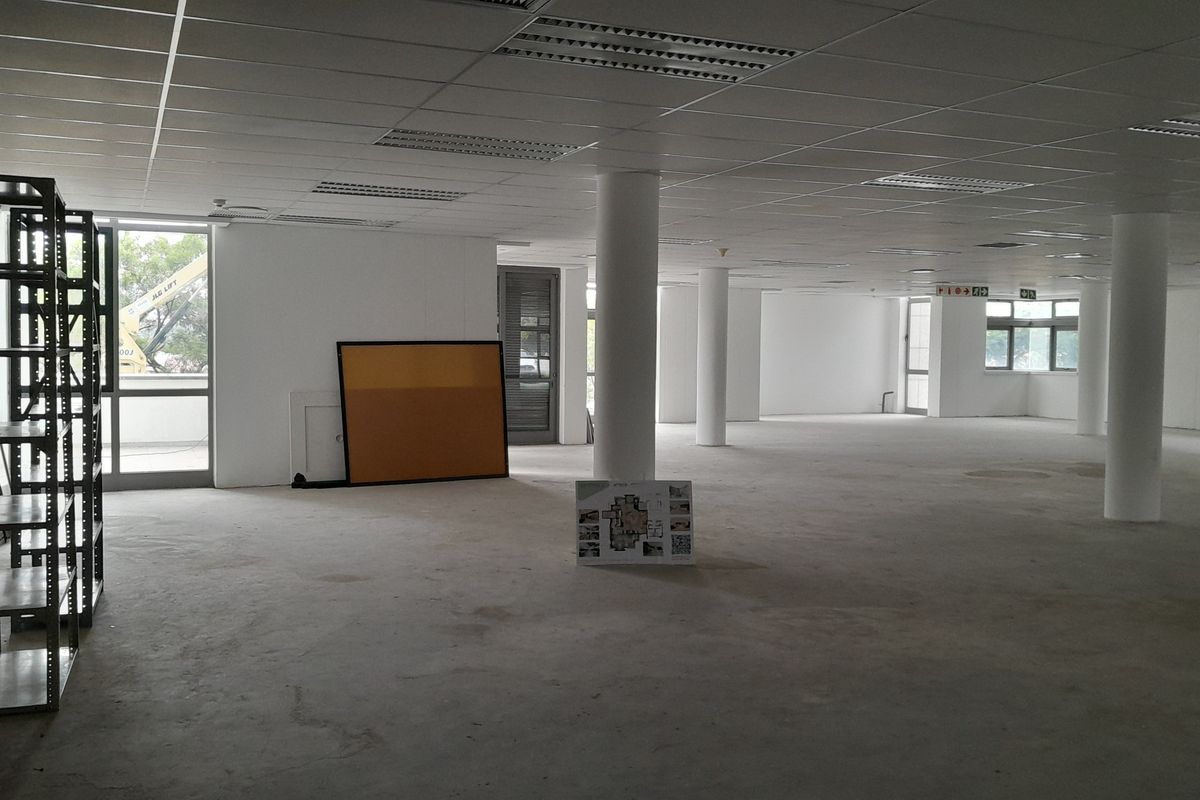 536m Ground Floor Office To Let in Waterfall City - Photo 5