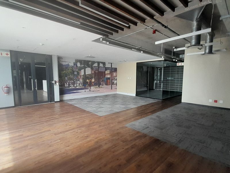 Stylish Modern 360m Office at the Gateway to Mall of Africa - Photo 7