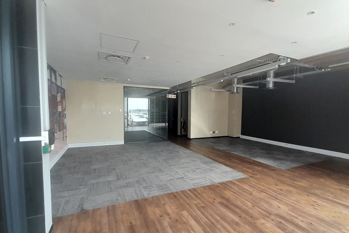 Stylish Modern 360m Office at the Gateway to Mall of Africa - Photo 3