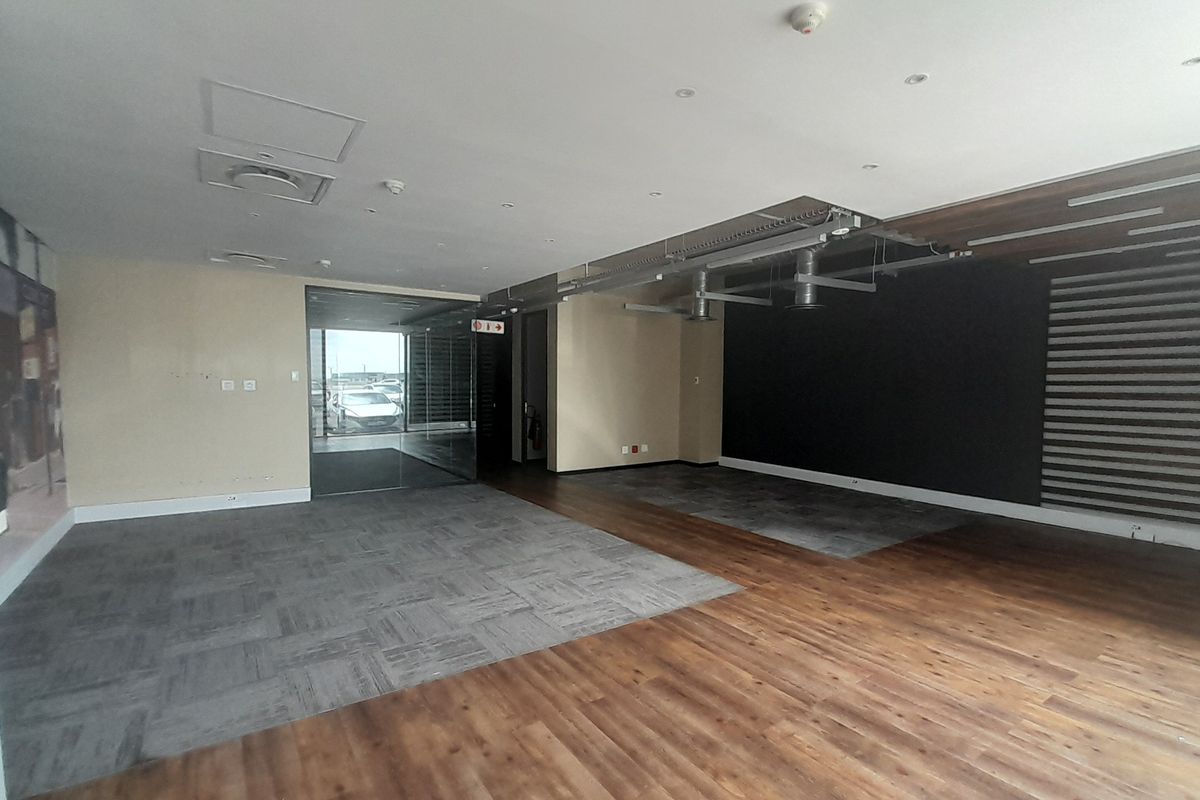 Stylish Modern 360m Office at the Gateway to Mall of Africa - Photo 4