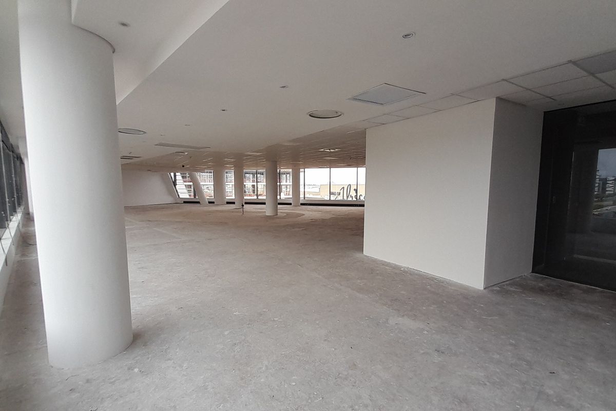 Elevate Your Brand Above the City 432m White Box Office at Gateway West - Photo 5