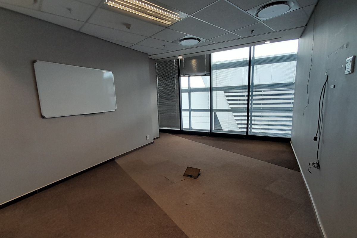 A Head Office That Makes a Statement 2,918m Signature Second Floor Space at Magwa View - Photo 5