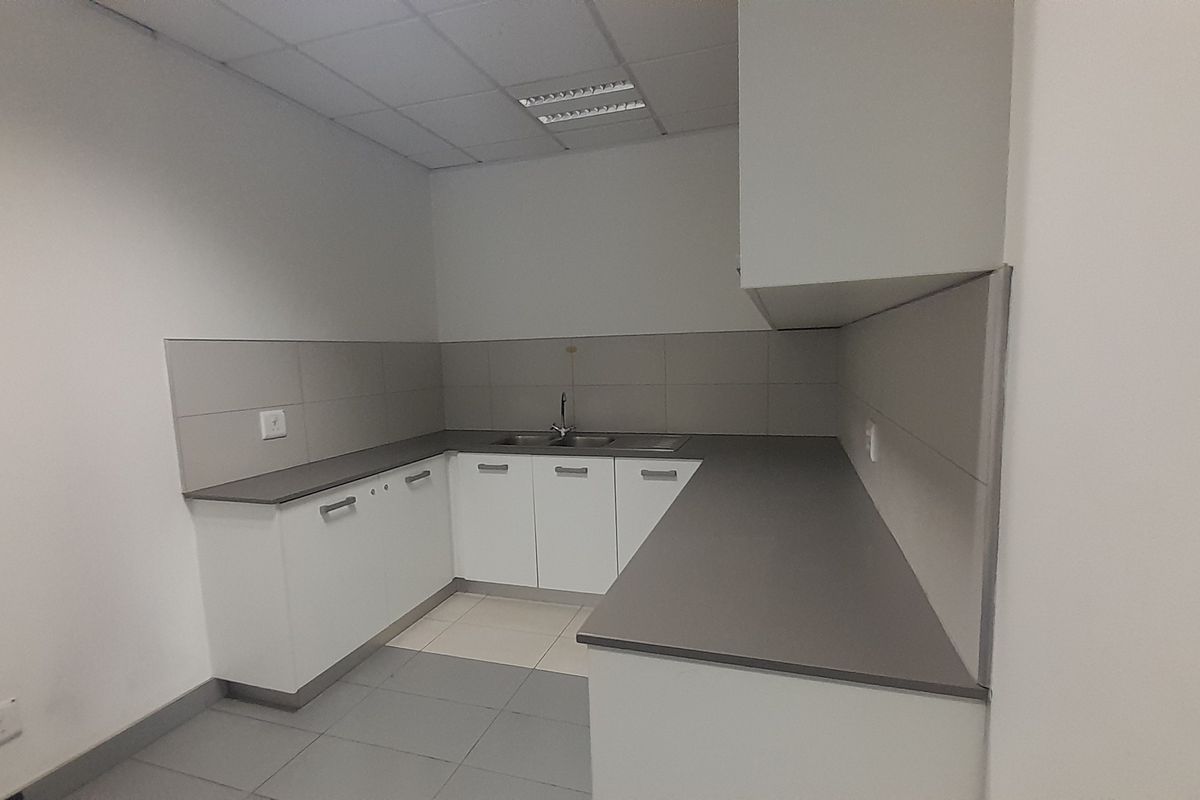 Expansive Ground Floor Opportunity 2,700m Office and Collaboration Space at Waterfall City - Photo 4
