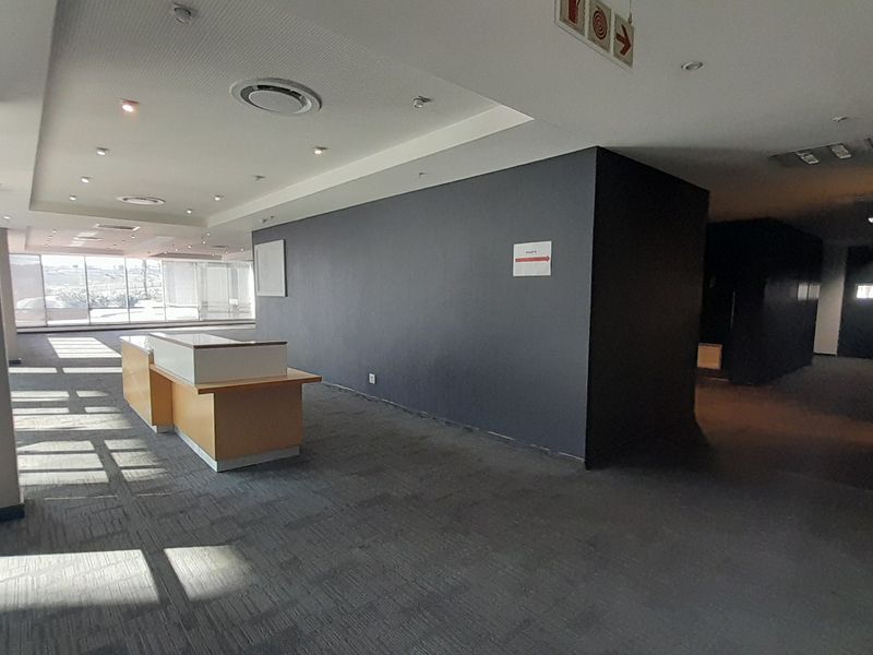 Expansive Ground Floor Opportunity 2,700m Office and Collaboration Space at Waterfall City - Photo 2