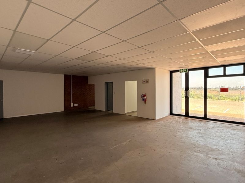 SECURE 669m2 INDUSTRIAL WAREHOUSE TO LET, TWENTY ONE INDUSTRIAL ESTATE - Photo 6