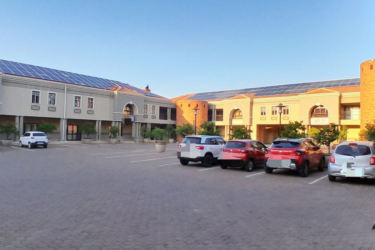 Prime First-Floor Office Space - Photo 5