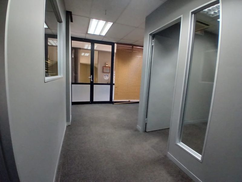Prime First-Floor Office Space - Photo 8