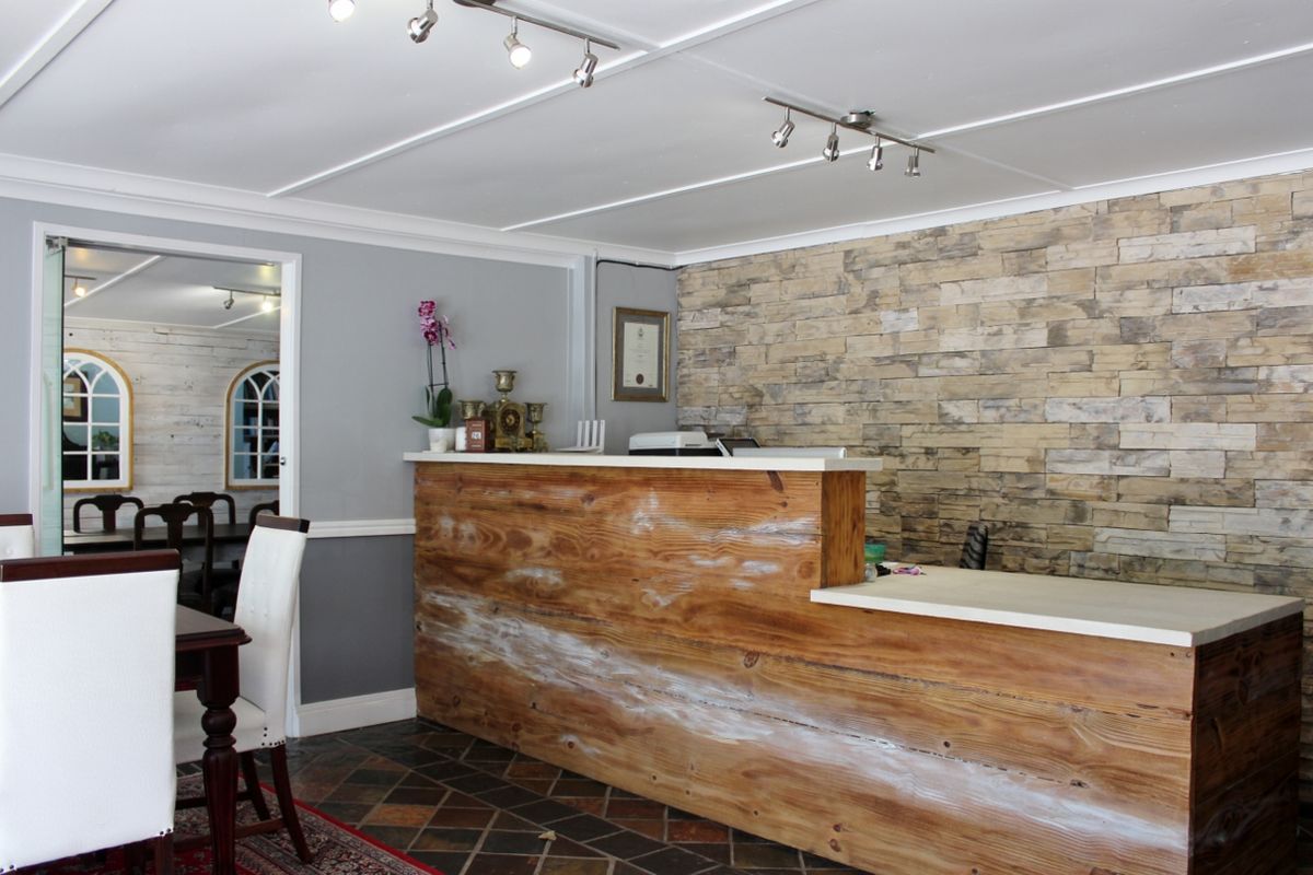Well Positioned Commercial Property Offering Space and Flexibility in Port Alfred - Photo 3