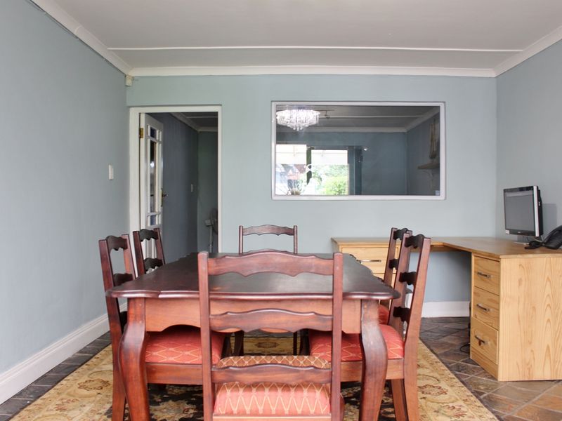 Well Positioned Commercial Property Offering Space and Flexibility in Port Alfred - Photo 10