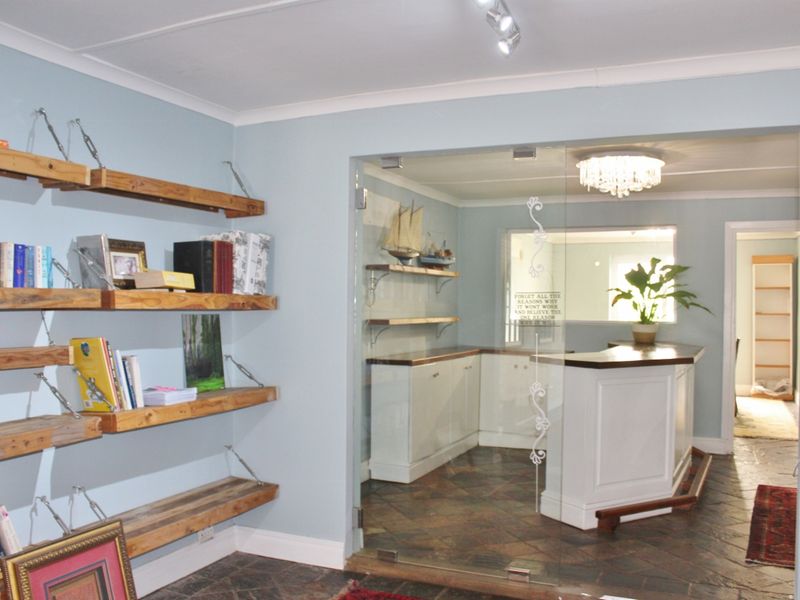 Well Positioned Commercial Property Offering Space and Flexibility in Port Alfred - Photo 8