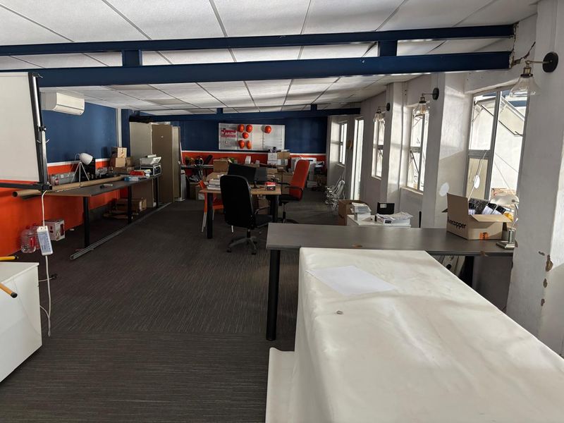 440sqm Factory/Warehouse to rent at R22000-00 per month plus Vat - Photo 6