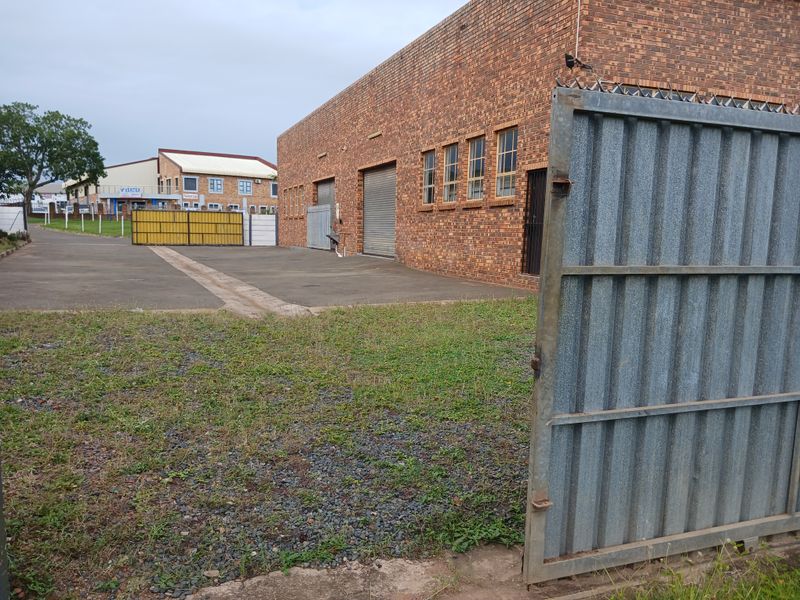 AFFORDABLE EXPOSURE : HIGH PROFILE PREMISES - Photo 1