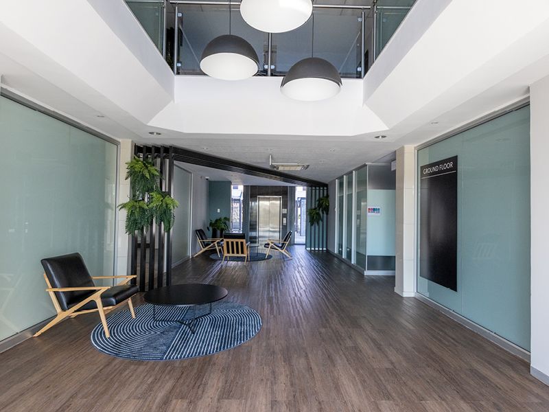 Prime 1188sqm Bedford Gardens Office - Photo 4