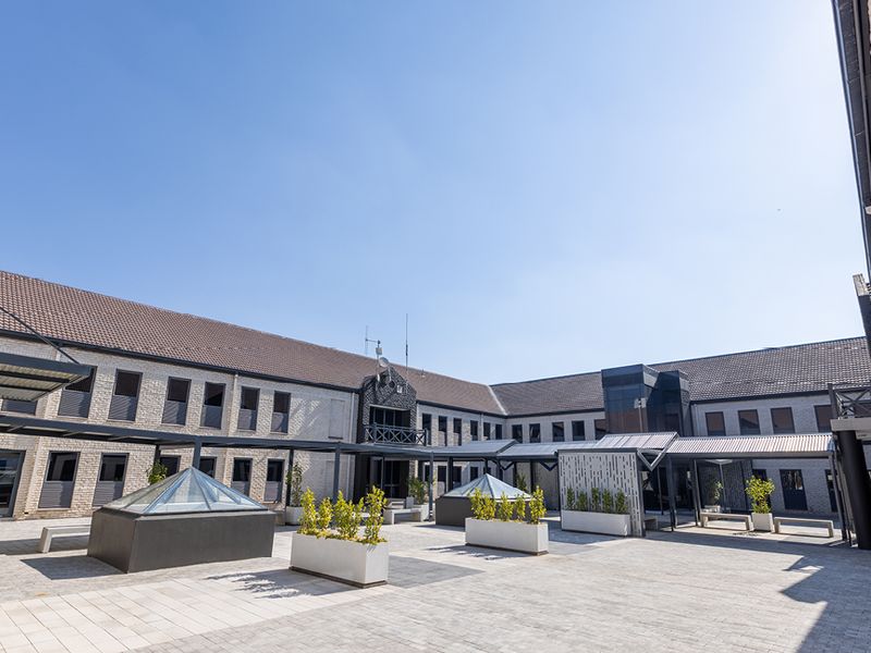 Prime 1188sqm Bedford Gardens Office - Photo 8