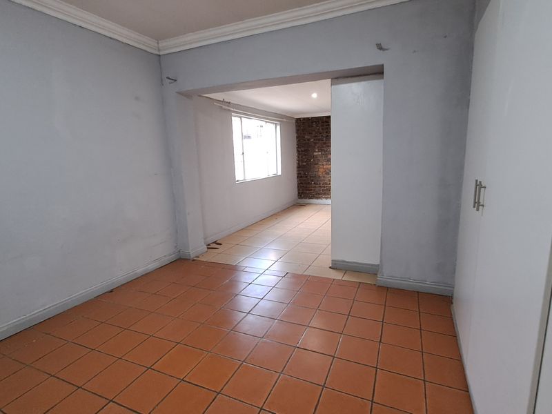 Commercially Zoned – Endless Possibilities in Heidelberg - Photo 8