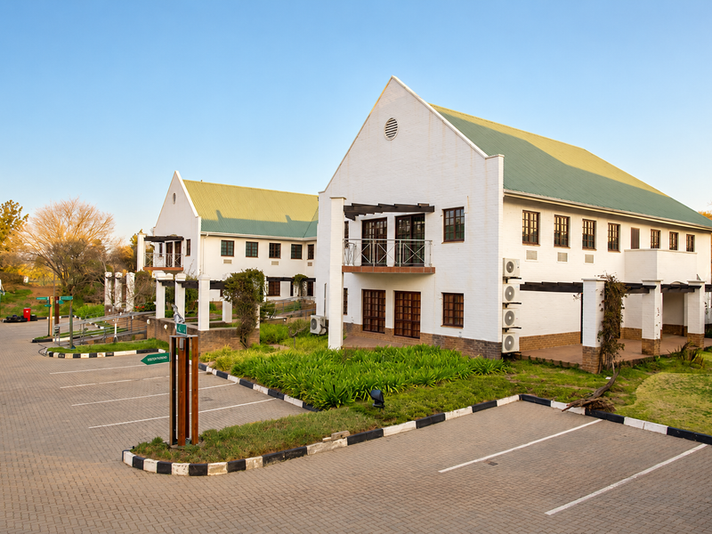 9,472 m2 Industrial Property for Sale in Randjespark, Midrand - Photo 2