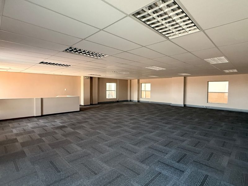 2,277m2 A-Grade Warehouse To Let, Twenty One Industrial Estate, Olifantsfontein - Photo 10