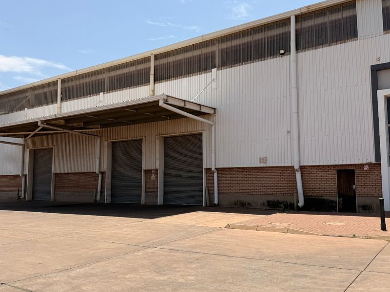 2,277m2 A-Grade Warehouse To Let, Twenty One Industrial Estate, Olifantsfontein - Photo 2