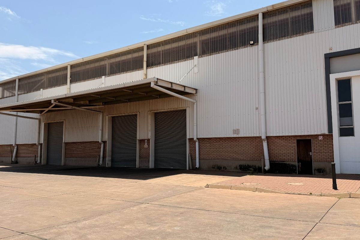 2,277m2 A-Grade Warehouse To Let, Twenty One Industrial Estate, Olifantsfontein - Photo 2
