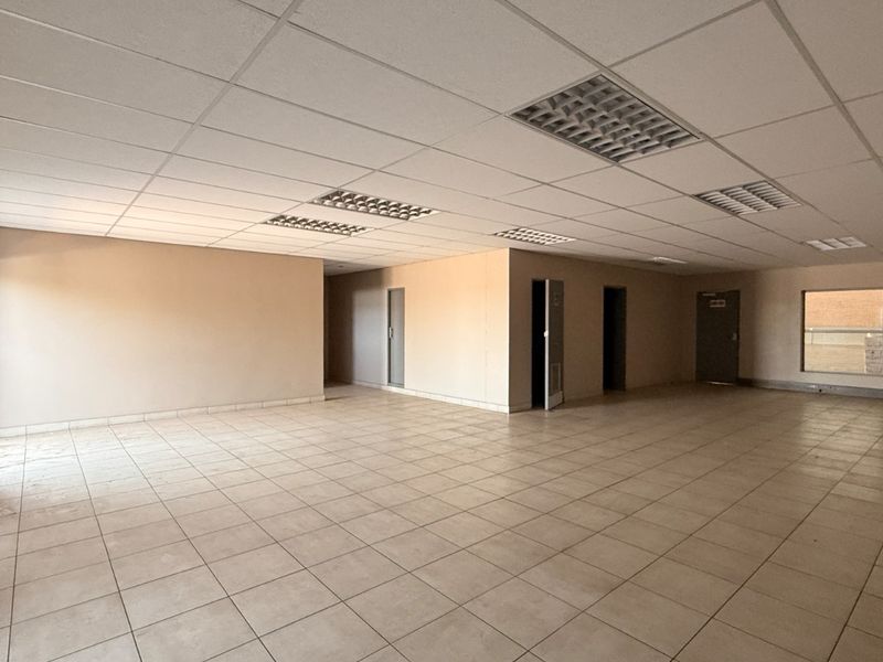 2,277m2 A-Grade Warehouse To Let, Twenty One Industrial Estate, Olifantsfontein - Photo 7