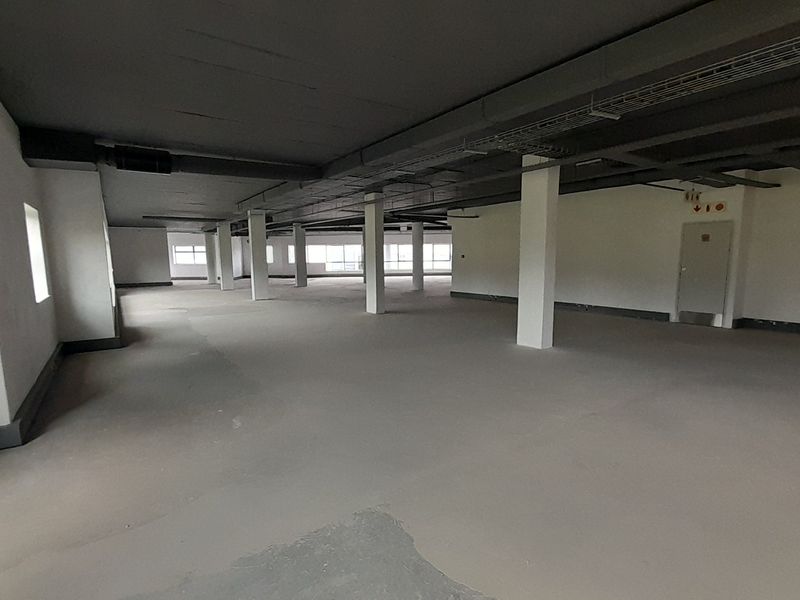 1,922m Ground Floor White Box Office with N1 Exposure - Photo 7