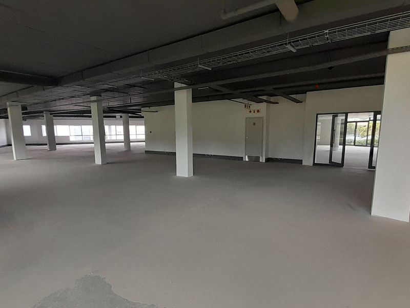 1,922m Ground Floor White Box Office with N1 Exposure - Photo 8