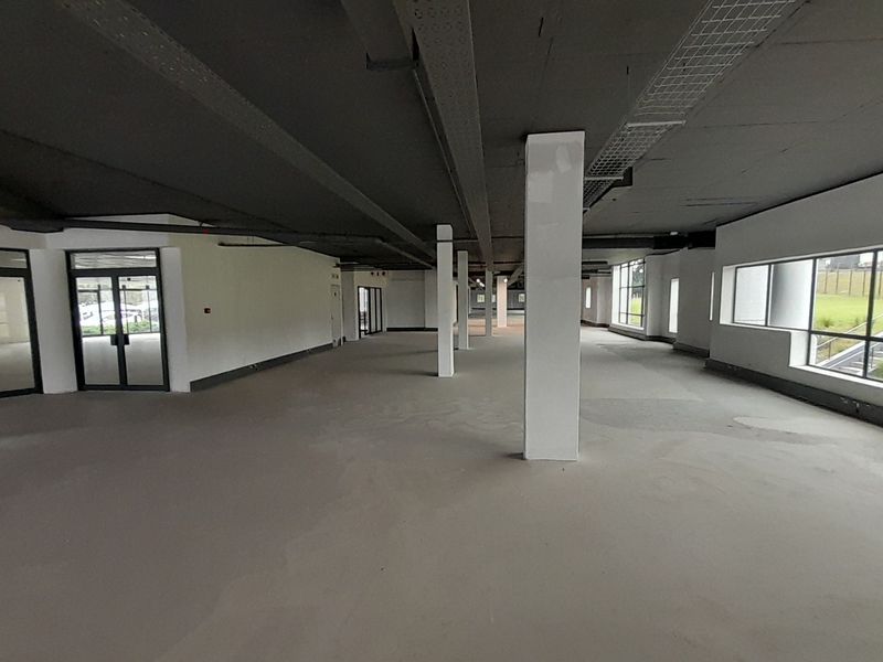 1,922m Ground Floor White Box Office with N1 Exposure - Photo 6