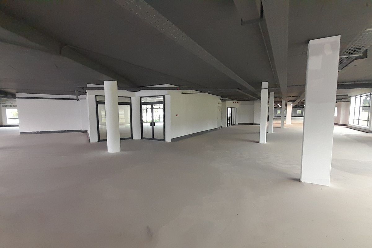 1,922m Ground Floor White Box Office with N1 Exposure - Photo 5