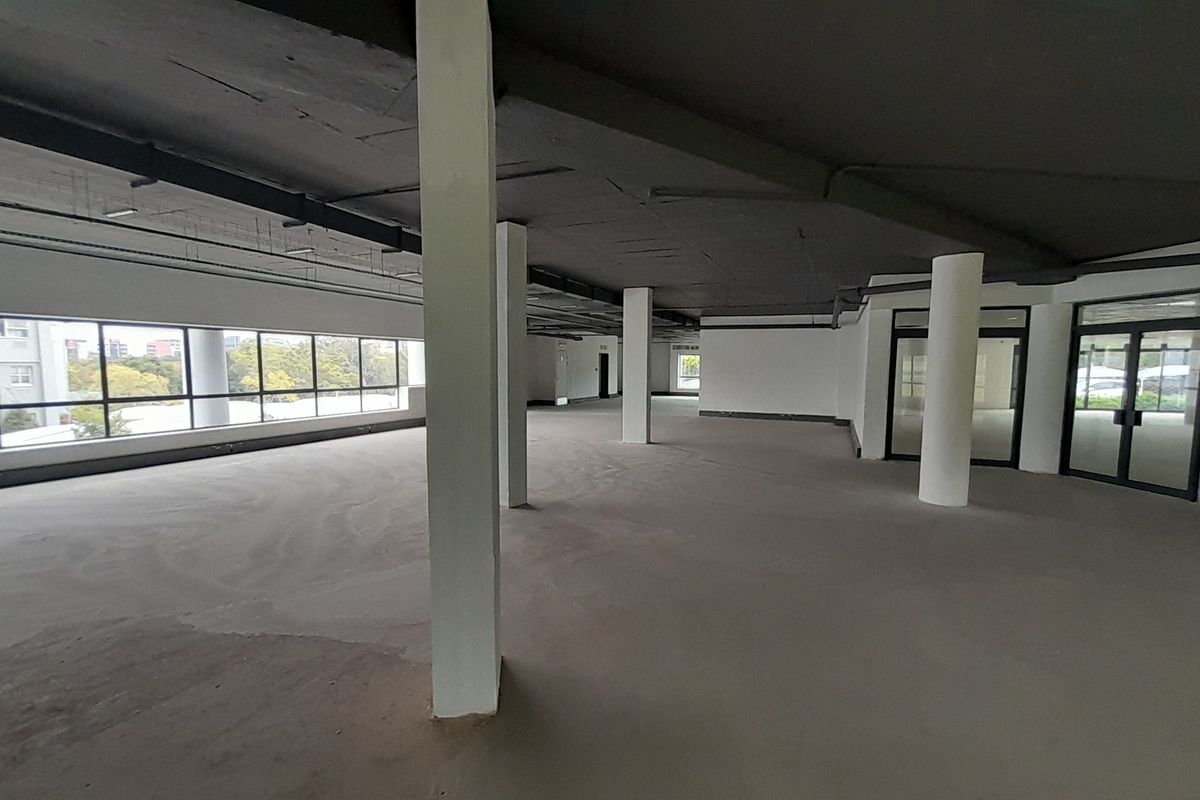 1,922m Ground Floor White Box Office with N1 Exposure - Photo 2