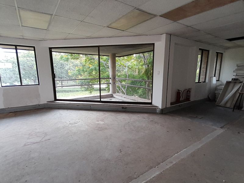 186m First Floor White Box Office Space To Let Howick Gardens Waterfall Office Park - Photo 9