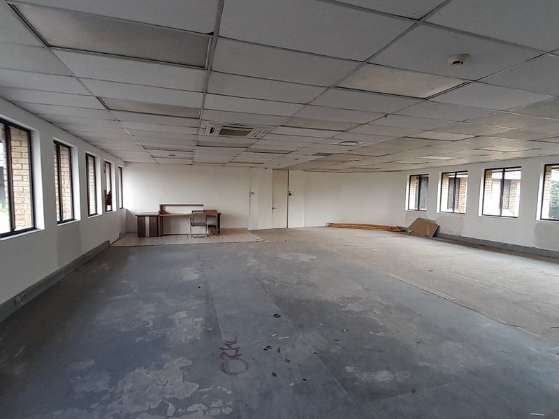 186m First Floor White Box Office Space To Let Howick Gardens Waterfall Office Park - Photo 2