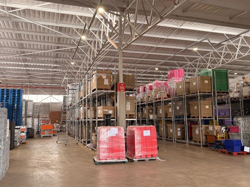 Modern 1,223m2 Warehouse To Let in Olive Wood Hub, Witfontein | Prime R21 Exposure - Photo 6