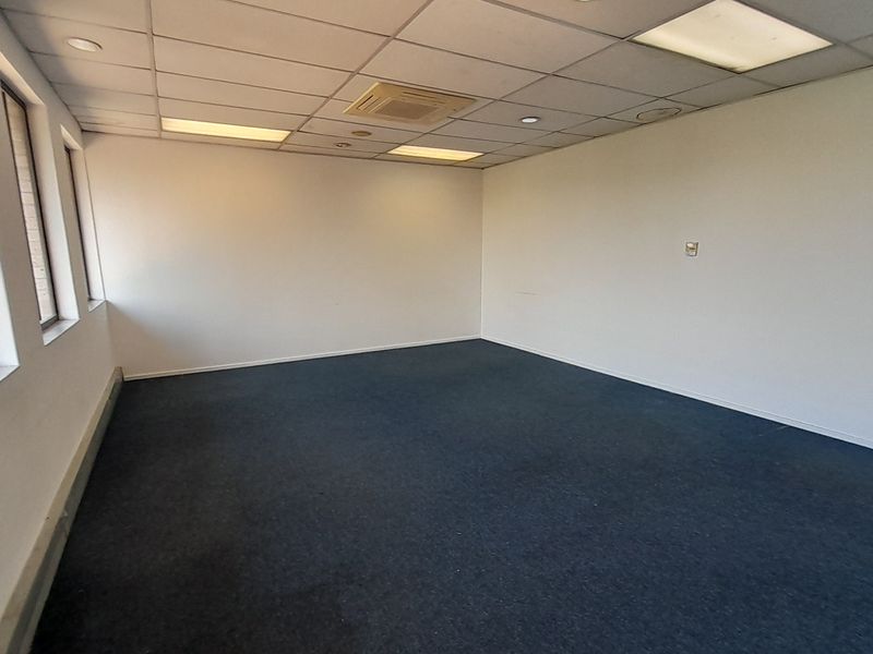 77m Carpeted Office Space To Let at Howick Gardens Waterfall Office Park - Photo 9