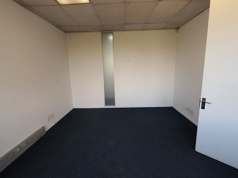 77m Carpeted Office Space To Let at Howick Gardens Waterfall Office Park - Photo 7