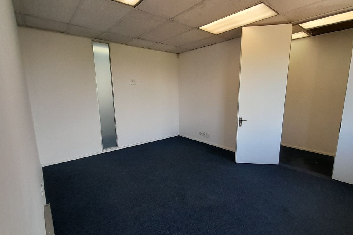 77m Carpeted Office Space To Let at Howick Gardens Waterfall Office Park - Photo 2