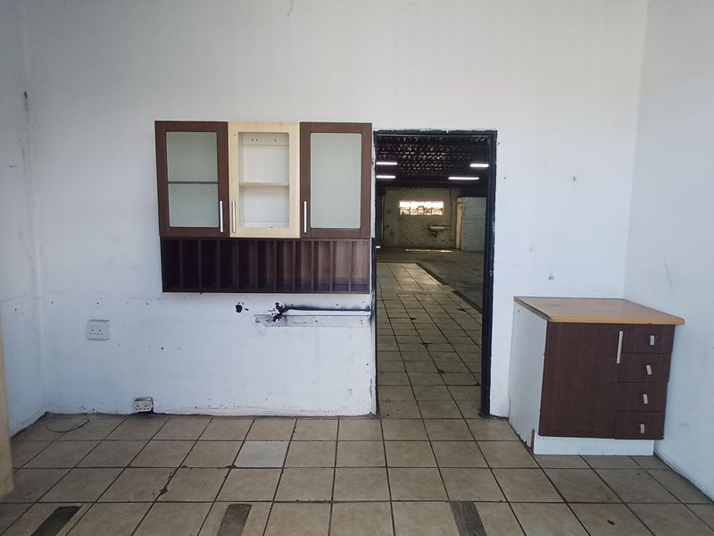 Industrial Property To Let in Meyerton - Photo 8