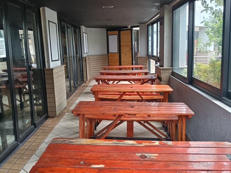 Family restaurant or food and drinks entertaiment area to let - Photo 8