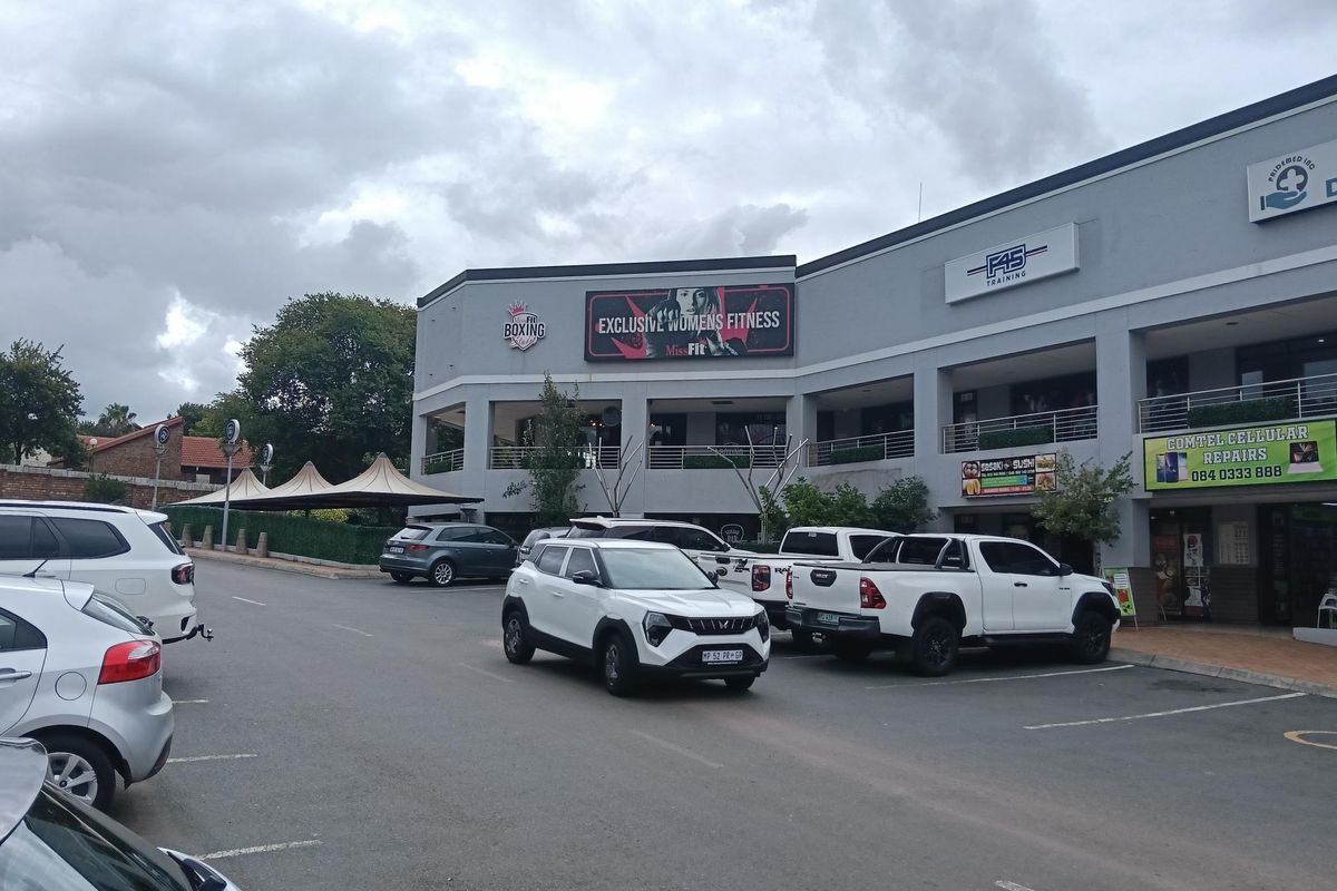 Family restaurant or food and drinks entertaiment area to let - Photo 4