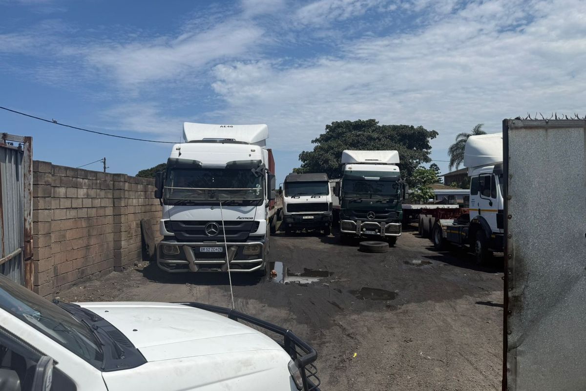 Prime 696sm Level Yard To Let- Strategic Logistics Hub, Clairwood - Photo 3