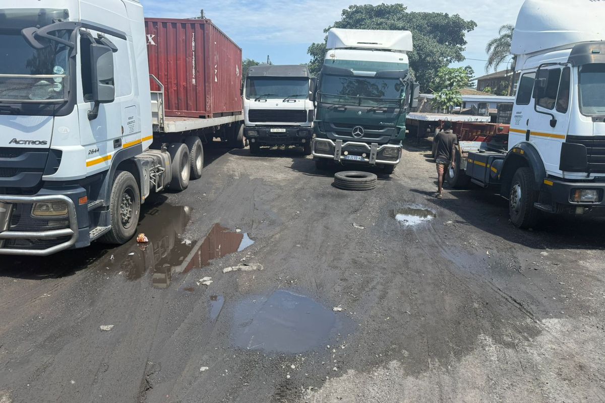 Prime 696sm Level Yard To Let- Strategic Logistics Hub, Clairwood - Photo 2