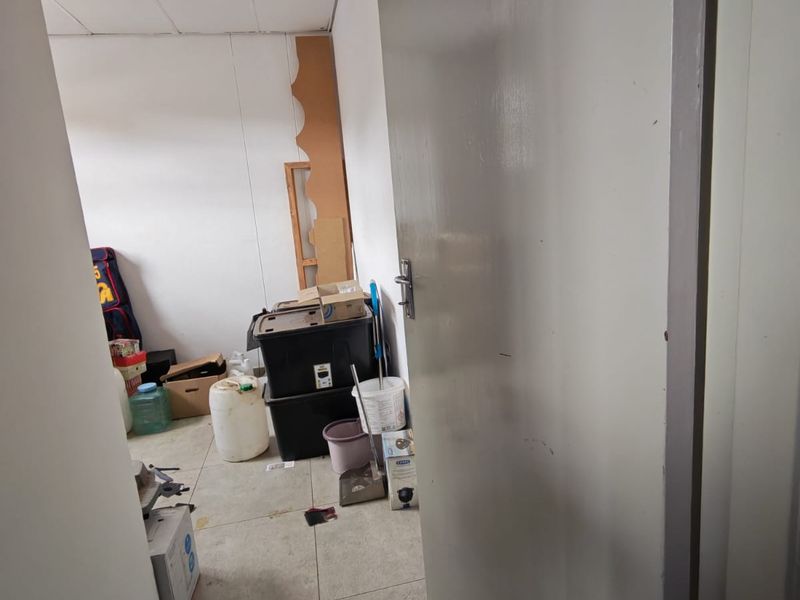 Commercial Space To Let in Prime Location in Pretoria North (±280m2) at only R17 900.00 excl. VAT - Photo 8