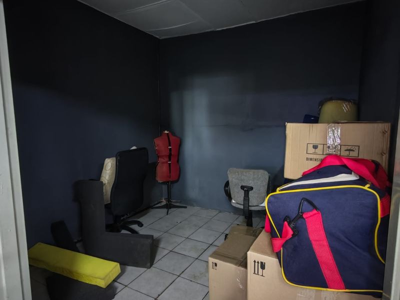 Commercial Space To Let in Prime Location in Pretoria North (±280m2) at only R17 900.00 excl. VAT - Photo 9