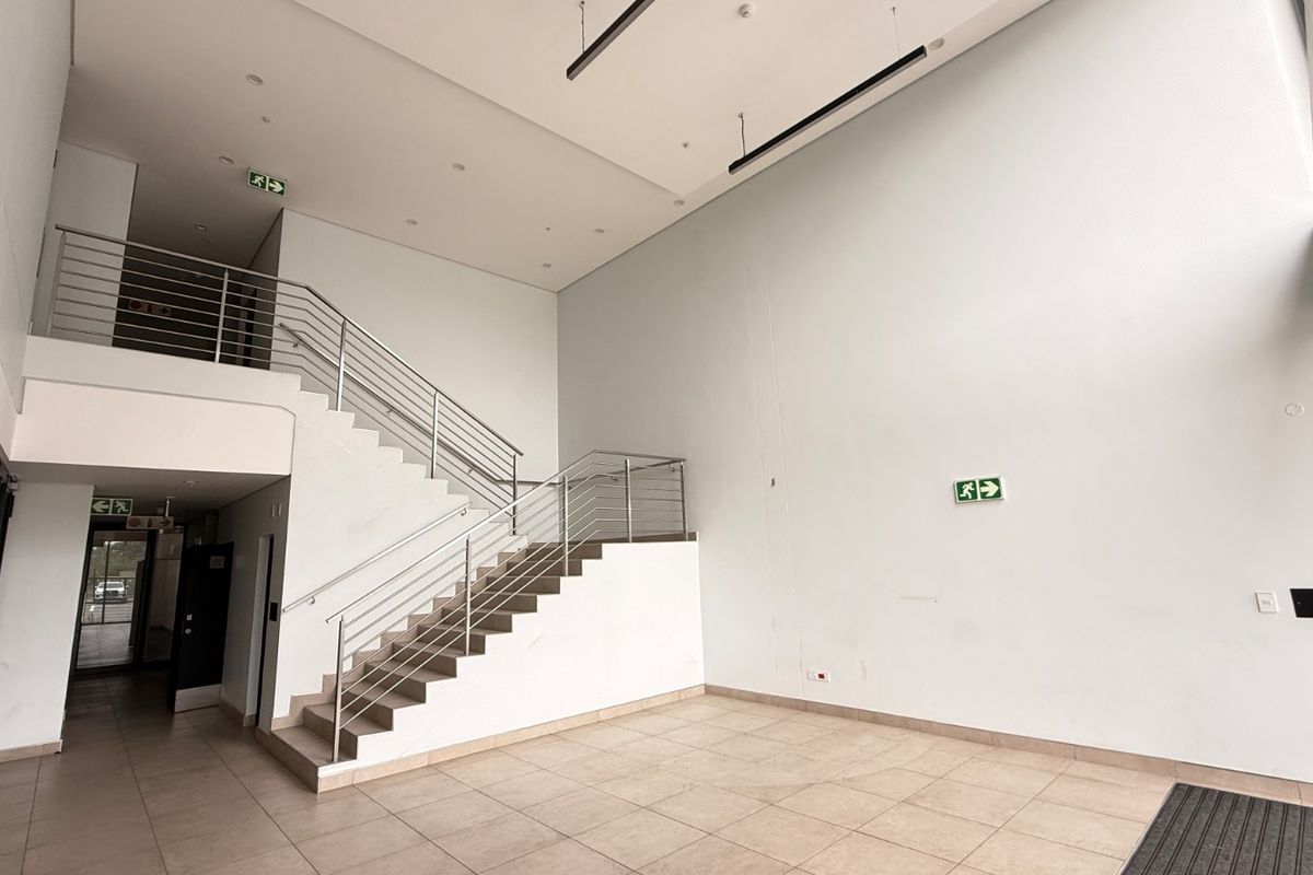 Prime 5,515m2 Freestanding Warehouse To Let in Samrand Logistics Node - Photo 5